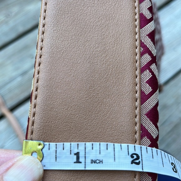 Tommy Hilfiger attractive cloth bag - Picture 8 of 9